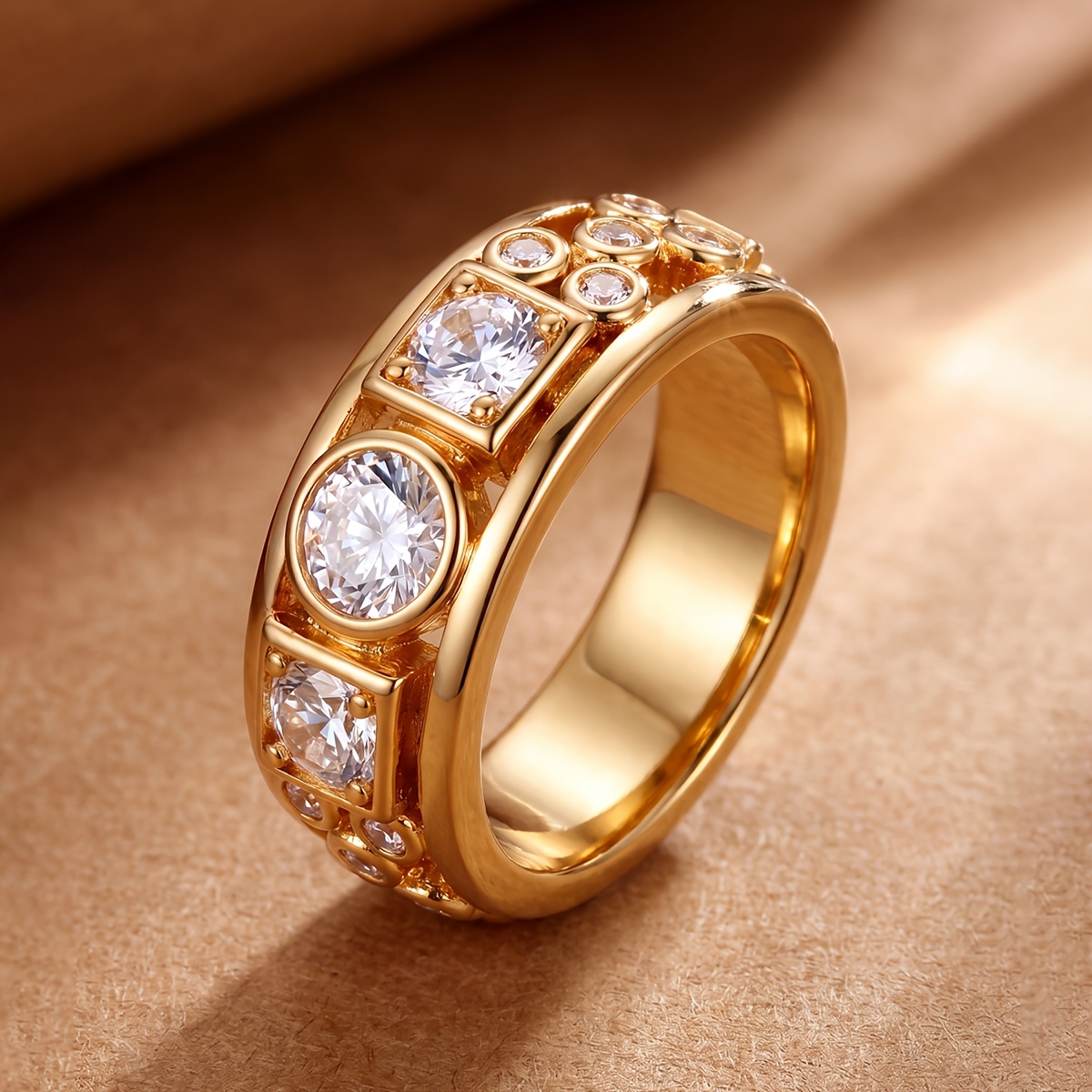Geometric Round and Square Women's Ring, Exquisite Design